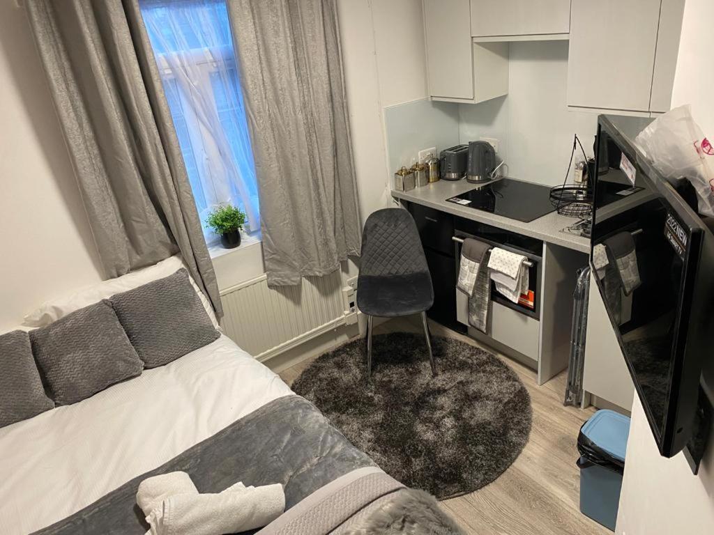 Small But Cozy Studio, Great Tube Connection London Exterior photo