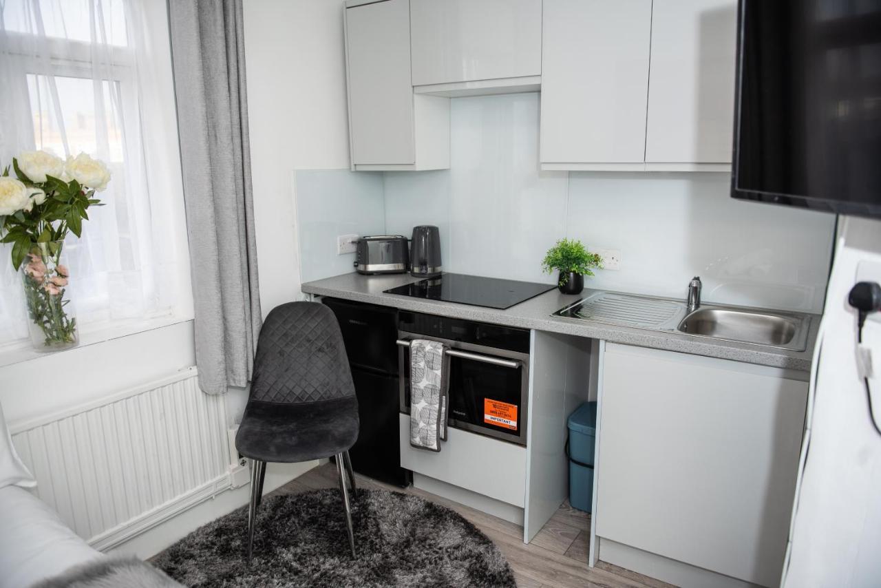 Small But Cozy Studio, Great Tube Connection London Exterior photo